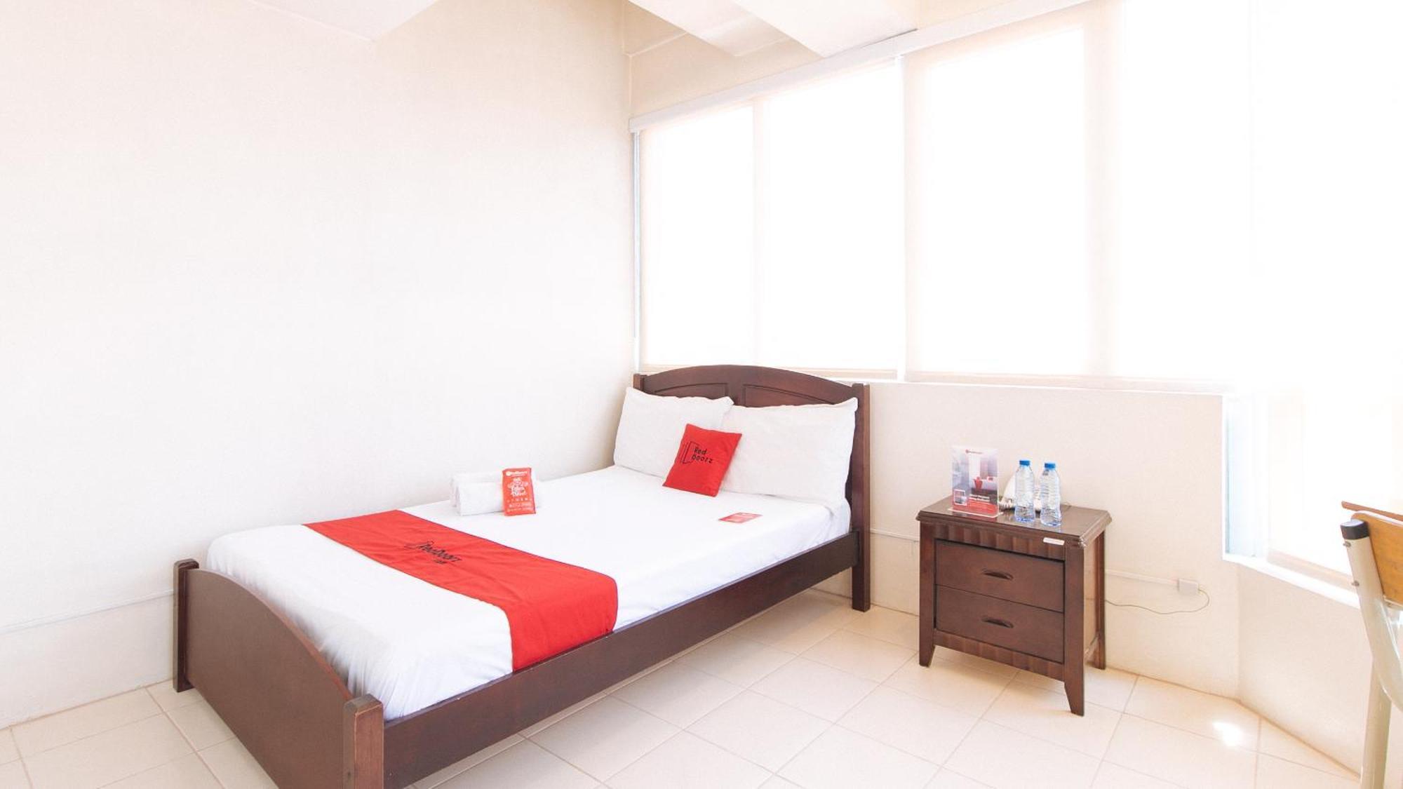 Reddoorz Plus @ E Rodriguez Corner Banawe Quezon City Extérieur photo