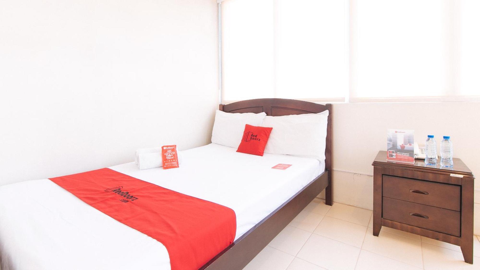Reddoorz Plus @ E Rodriguez Corner Banawe Quezon City Extérieur photo