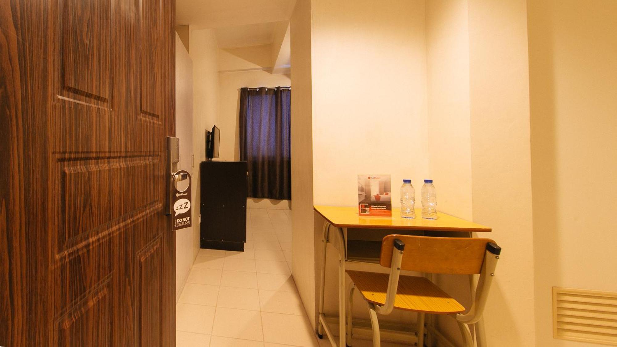 Reddoorz Plus @ E Rodriguez Corner Banawe Quezon City Extérieur photo
