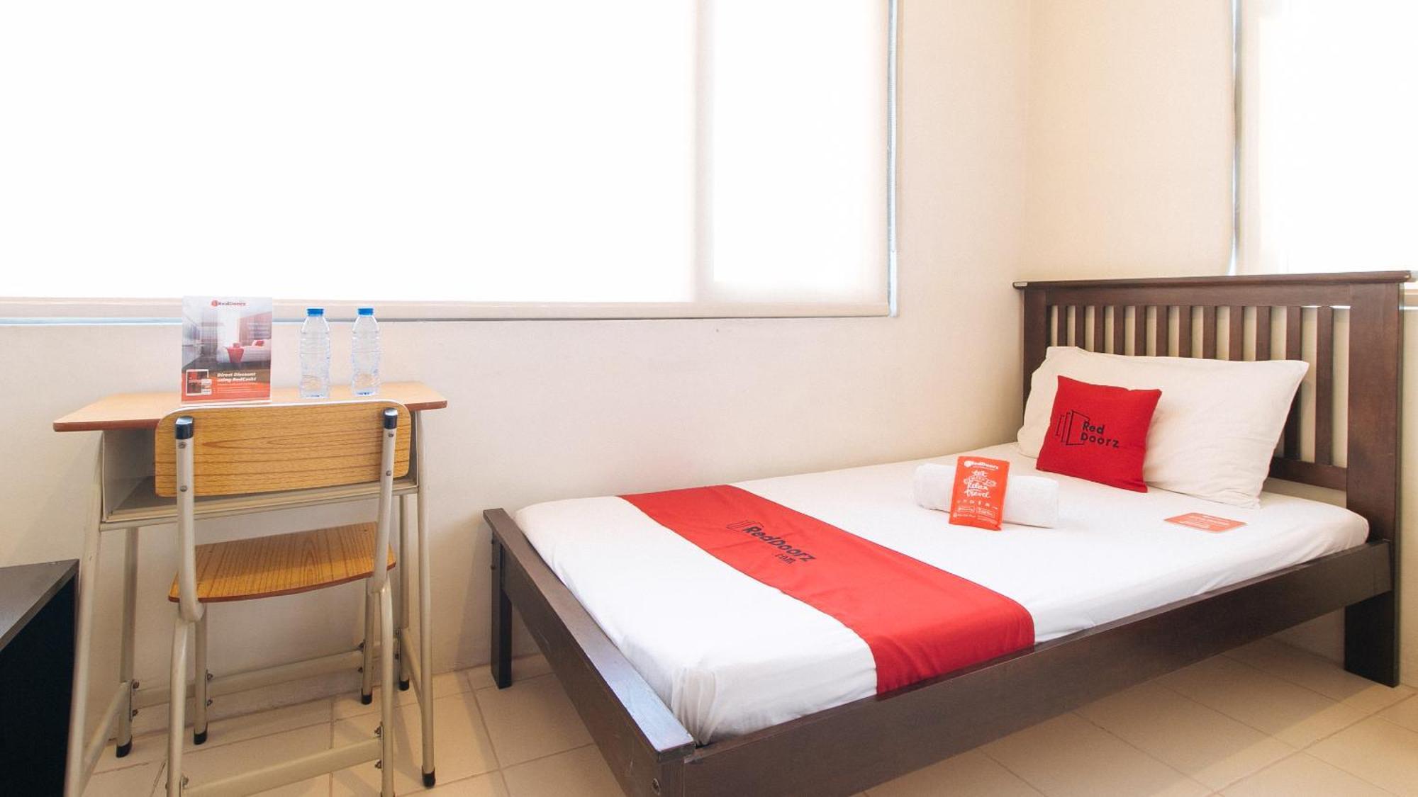Reddoorz Plus @ E Rodriguez Corner Banawe Quezon City Extérieur photo