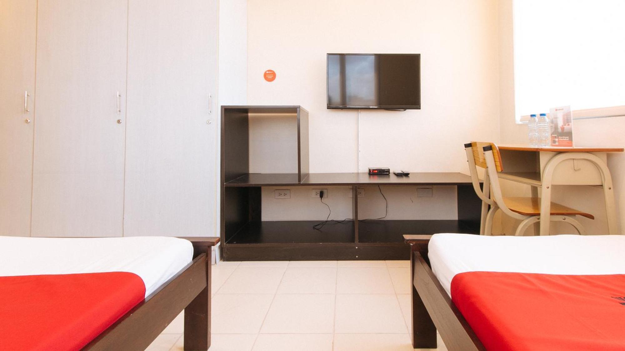Reddoorz Plus @ E Rodriguez Corner Banawe Quezon City Extérieur photo